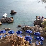 Ladiko -anthony Quinn Bay 3*