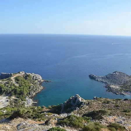 Ladiko -anthony Quinn Bay