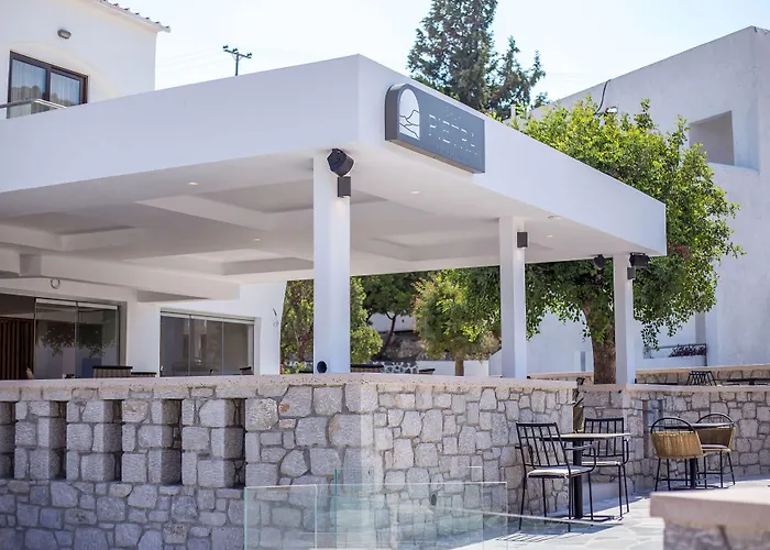 Ladiko -anthony Quinn Bay 3*