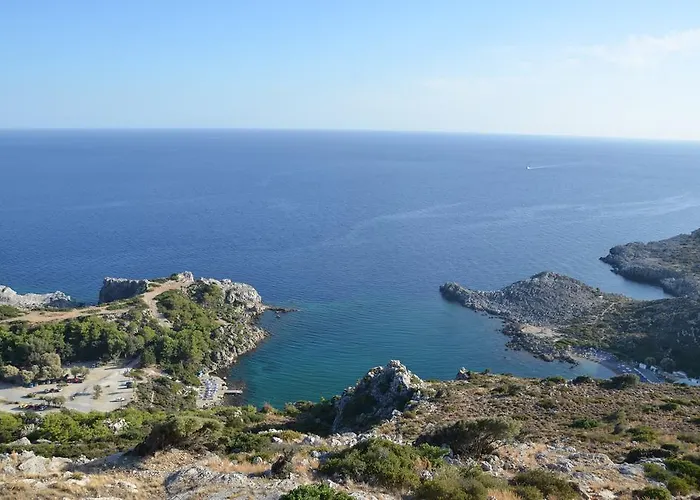 Ladiko -anthony Quinn Bay