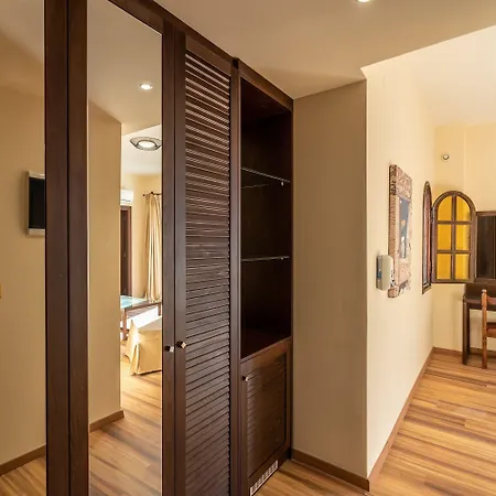 Ladiko -anthony Quinn Bay 3*