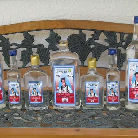 ホテル Ladiko -anthony Quinn Bay