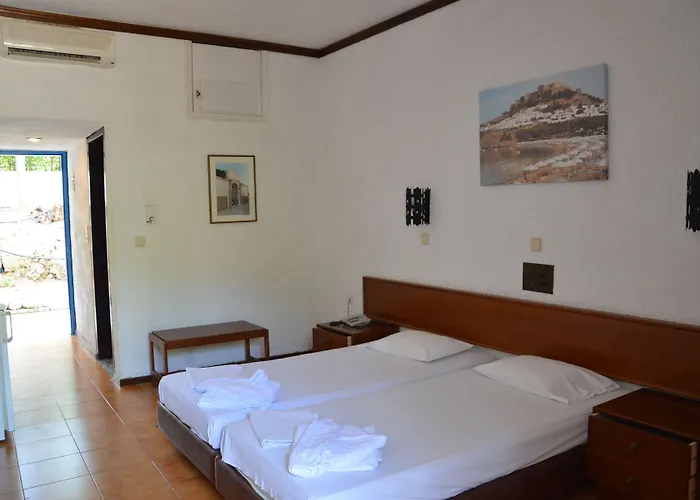 Hotel Ladiko -anthony Quinn Bay