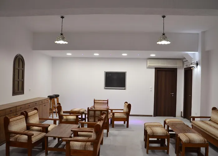 Ladiko -anthony Quinn Bay