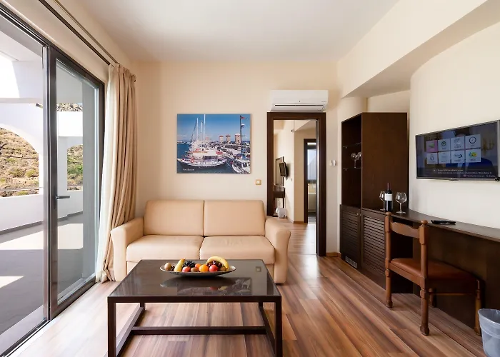 Ladiko -anthony Quinn Bay Hotel