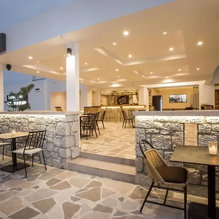 Ladiko -anthony Quinn Bay